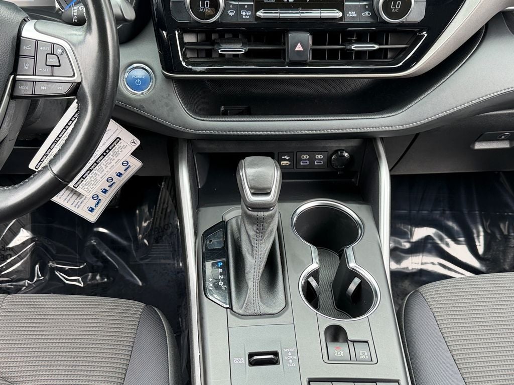 2022 Toyota Highlander Hybrid LE