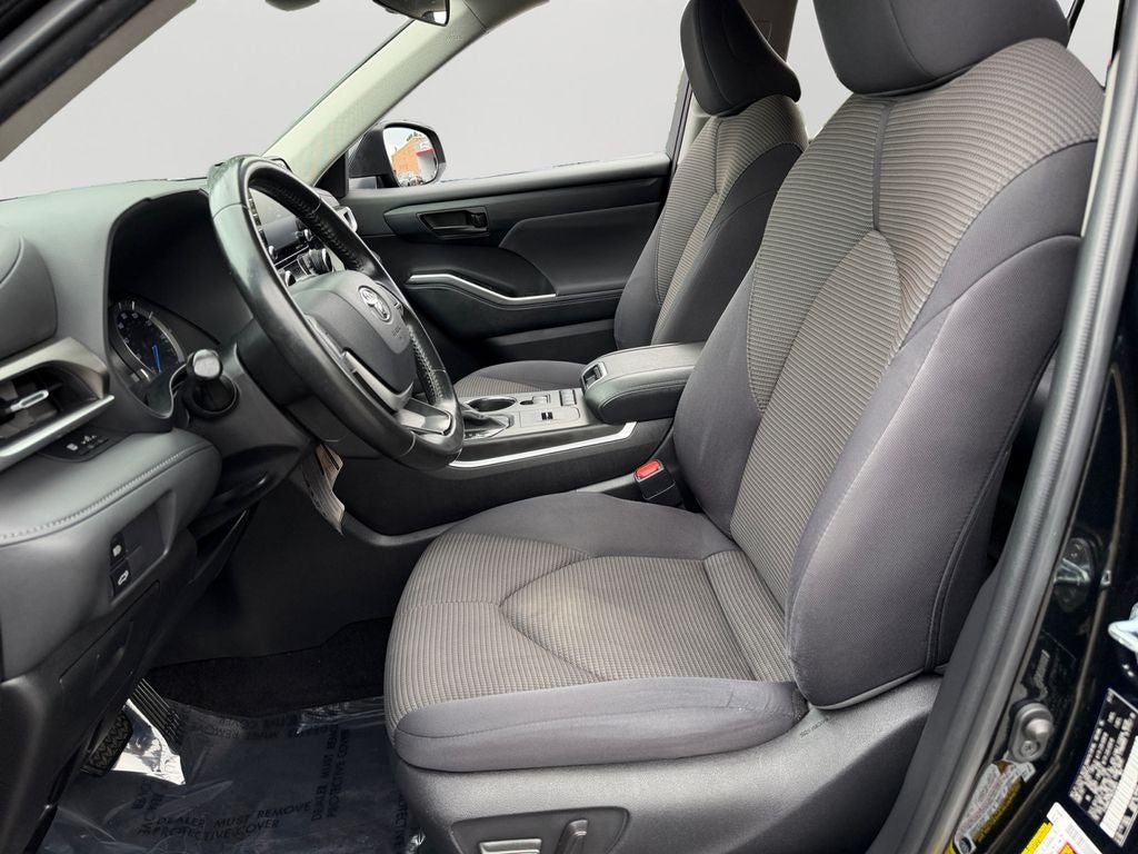 2022 Toyota Highlander Hybrid LE
