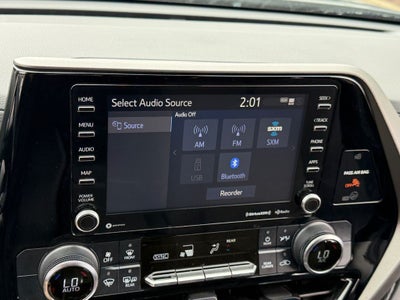 2022 Toyota Highlander Hybrid LE
