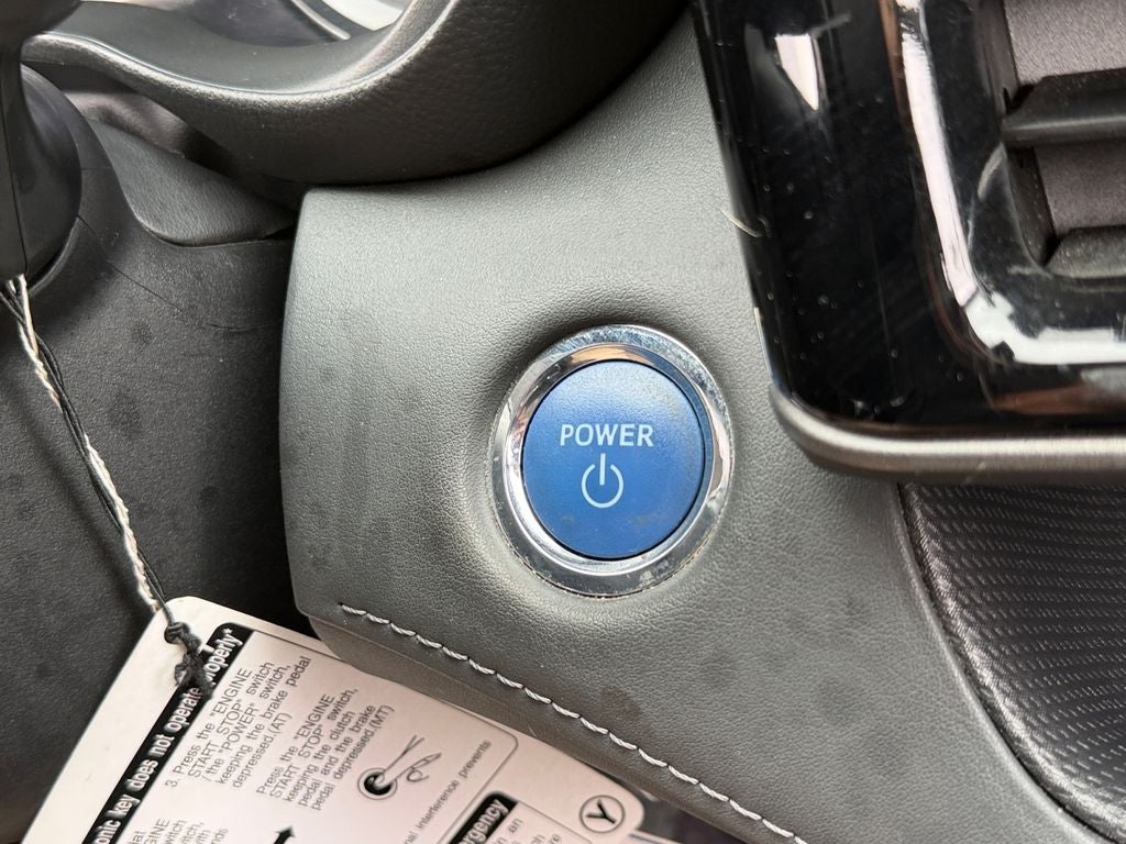 2022 Toyota Highlander Hybrid LE
