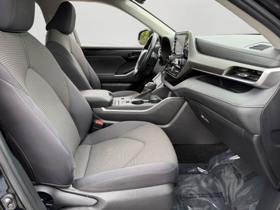 2022 Toyota Highlander Hybrid LE