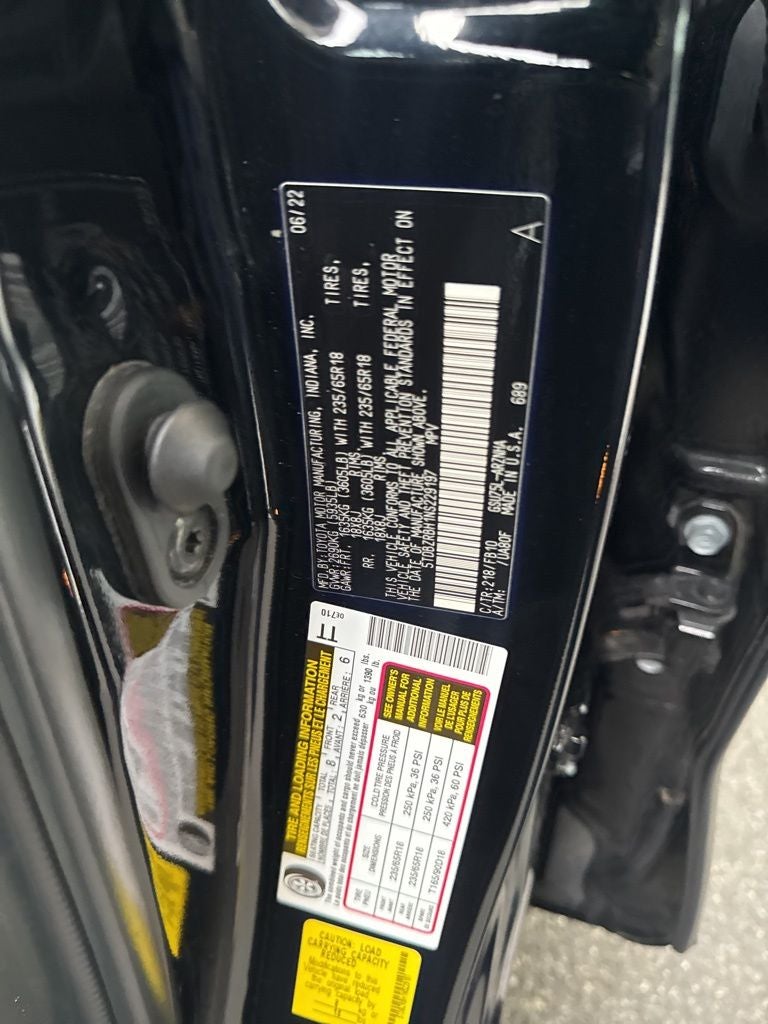 2022 Toyota Highlander LE