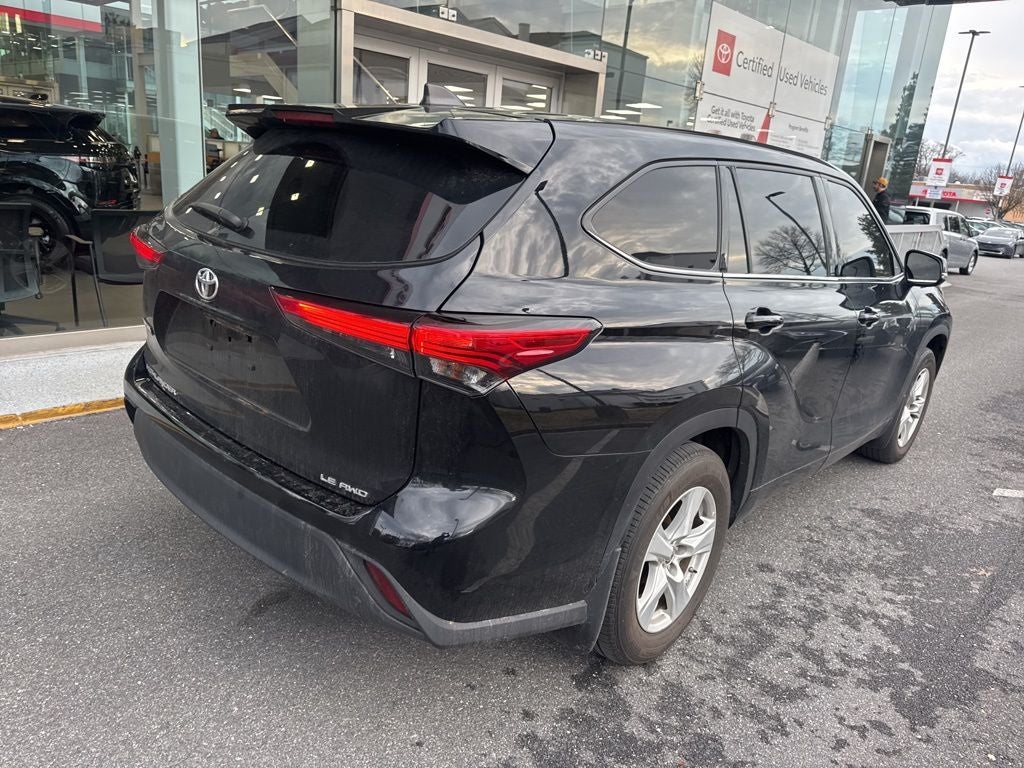 2022 Toyota Highlander LE