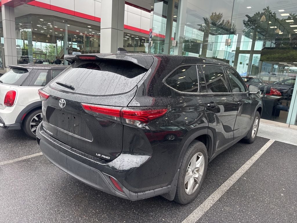 2022 Toyota Highlander LE