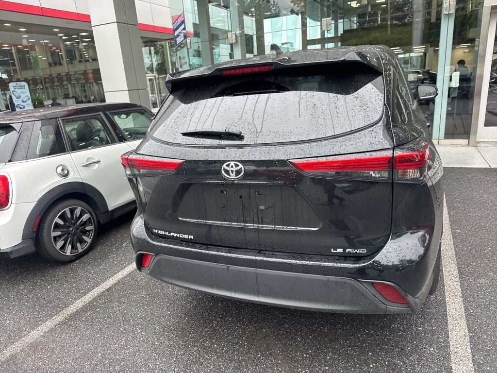 2022 Toyota Highlander LE