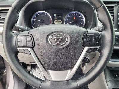 2017 Toyota Highlander LE Plus