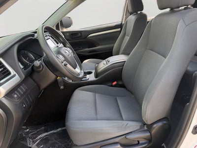 2019 Toyota Highlander LE