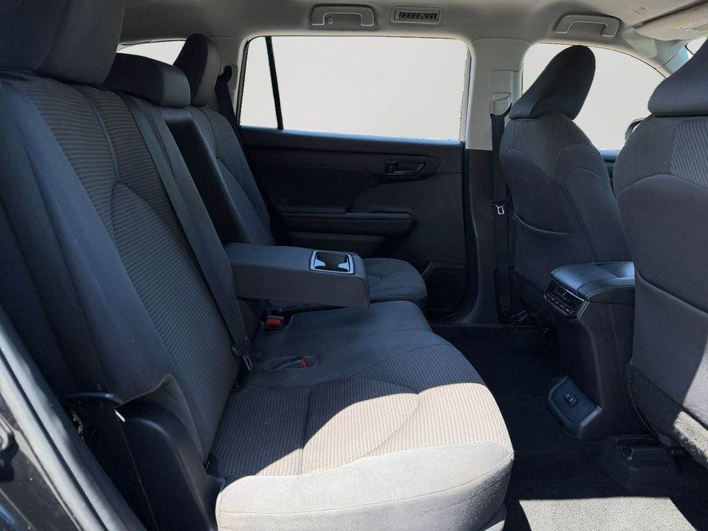 2021 Toyota Highlander L