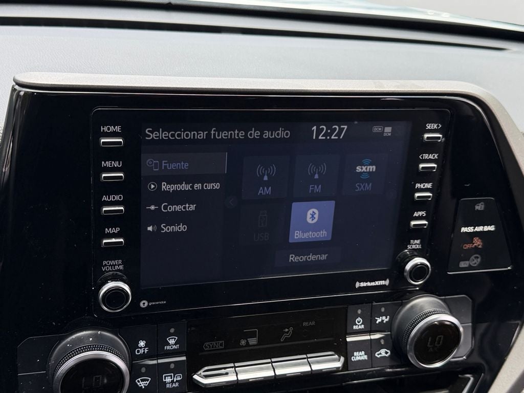 2022 Toyota Highlander L