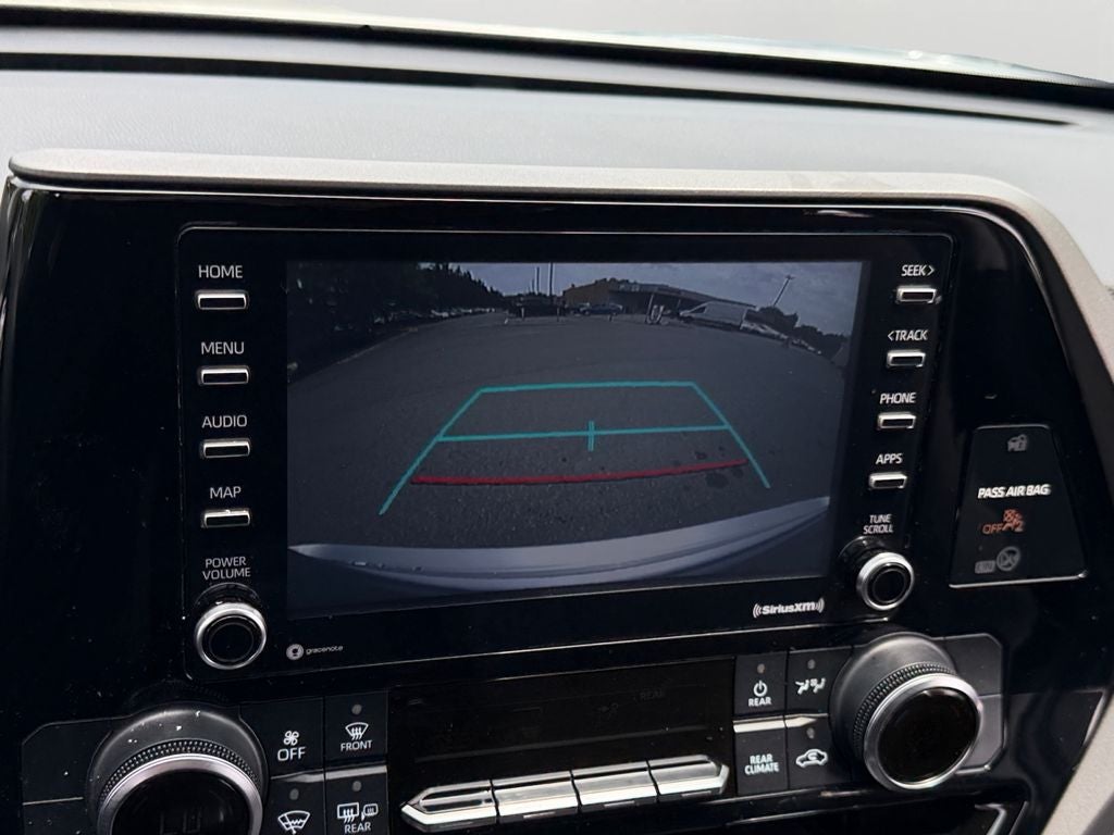 2022 Toyota Highlander L
