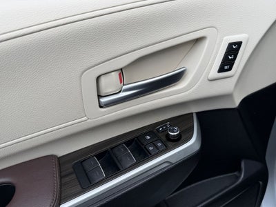 2024 Toyota Sienna Platinum 7 Passenger