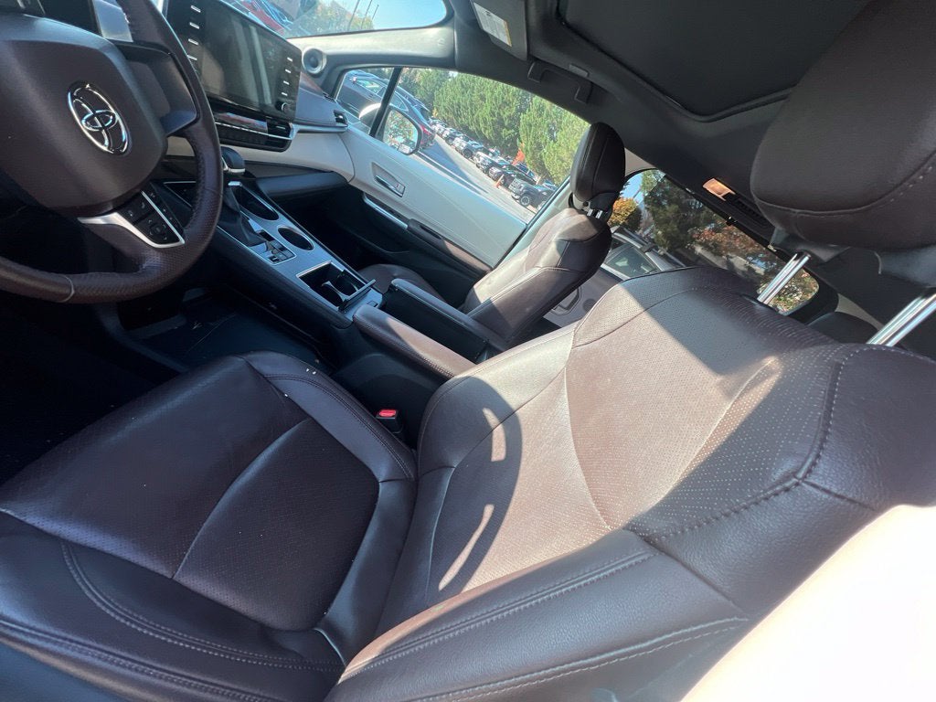 2023 Toyota Sienna Platinum 7 Passenger