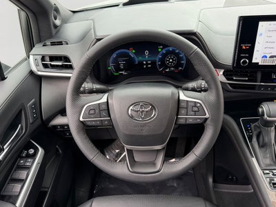 2025 Toyota Sienna Platinum 7 Passenger