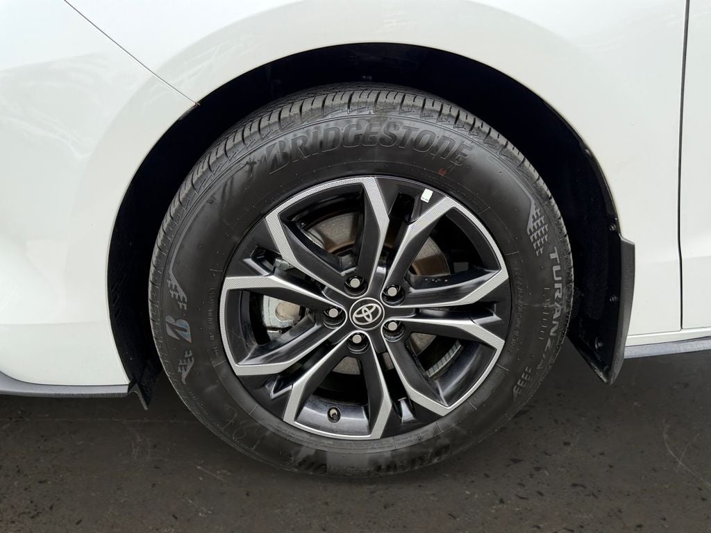 2025 Toyota Sienna Platinum 7 Passenger