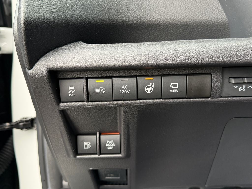 2025 Toyota Sienna Platinum 7 Passenger