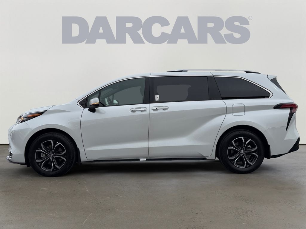 2025 Toyota Sienna Platinum 7 Passenger