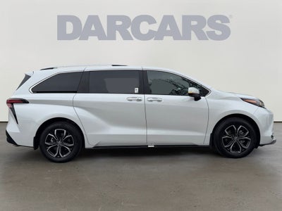 2025 Toyota Sienna Platinum 7 Passenger