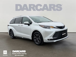 2025 Toyota Sienna Platinum 7 Passenger