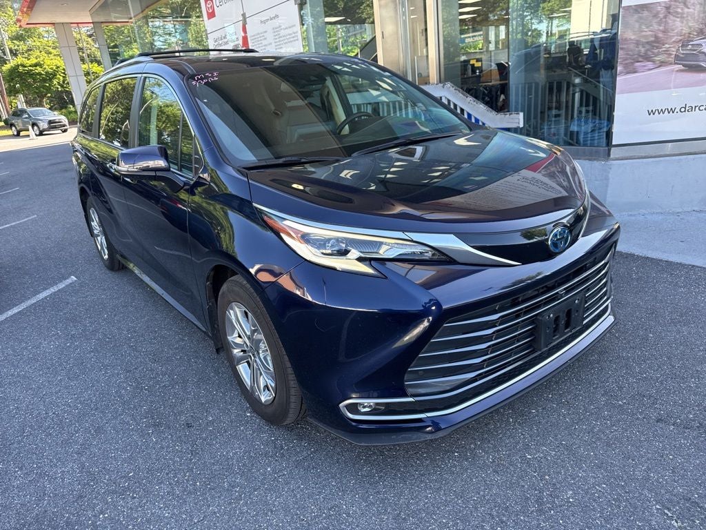 2022 Toyota Sienna Platinum 7 Passenger