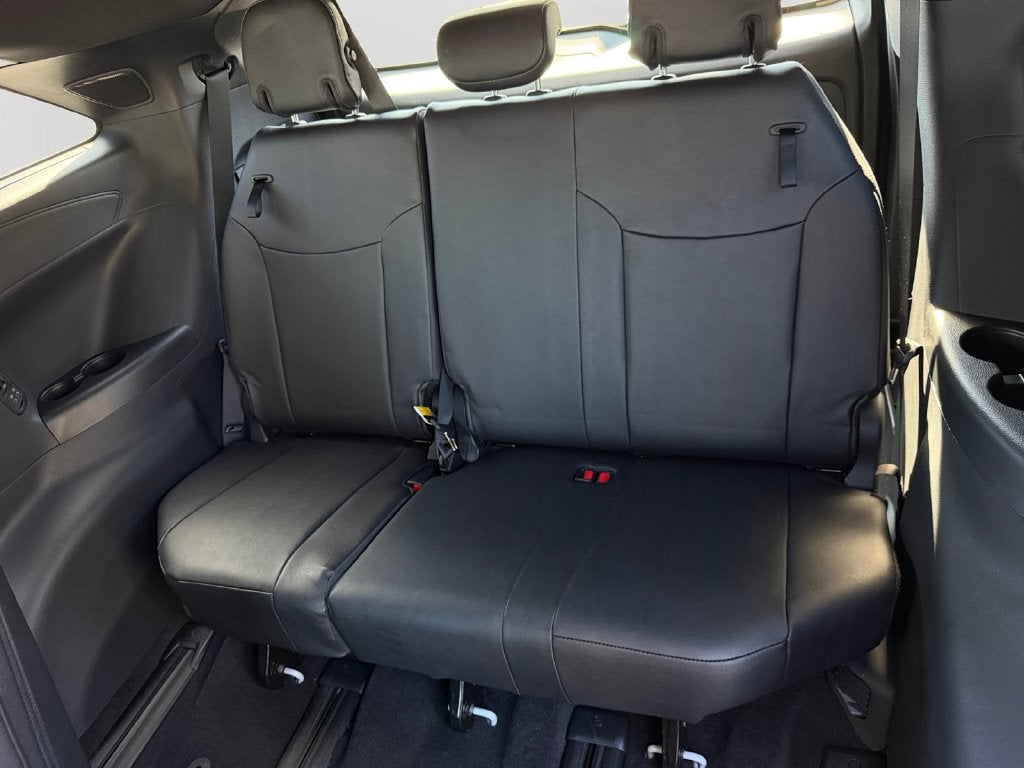 2026 Toyota Sienna Platinum 7 Passenger