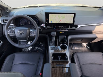 2026 Toyota Sienna Platinum 7 Passenger