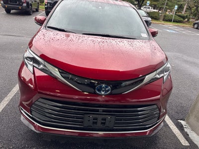 2023 Toyota Sienna Platinum 7 Passenger
