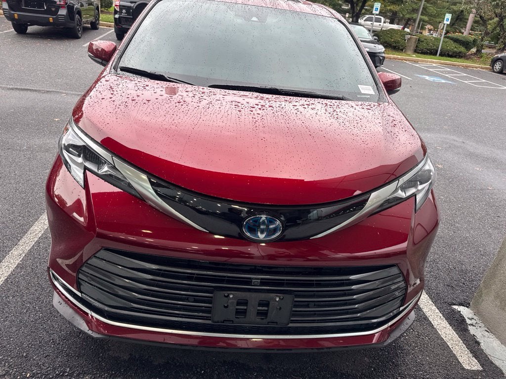 2023 Toyota Sienna Platinum 7 Passenger