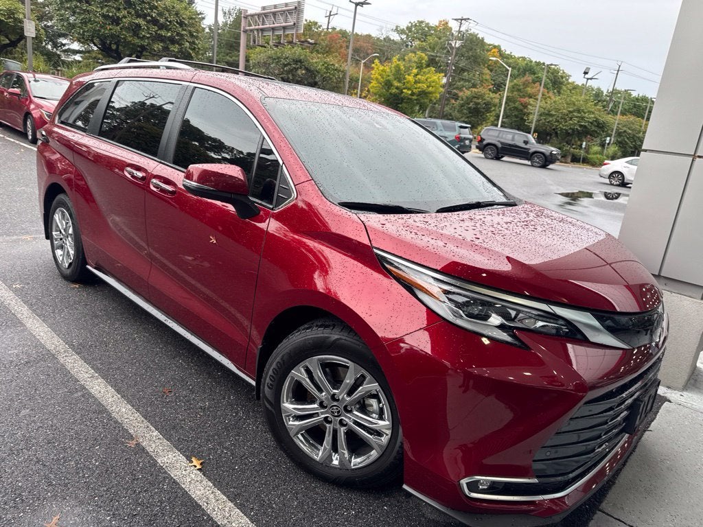 2023 Toyota Sienna Platinum 7 Passenger