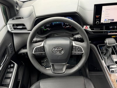 2026 Toyota Sienna Platinum 7 Passenger