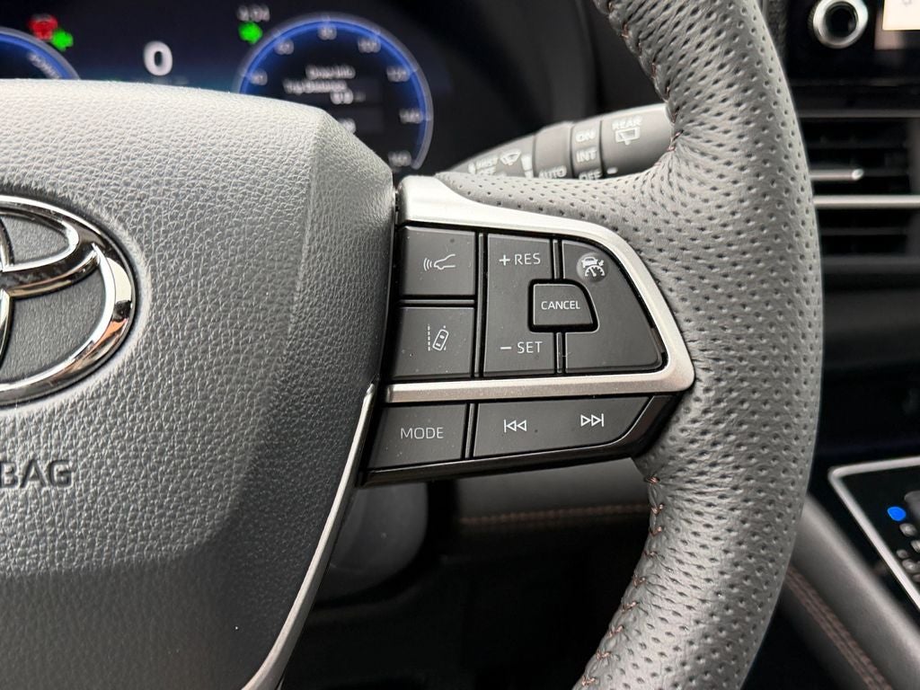 2026 Toyota Sienna Platinum 7 Passenger
