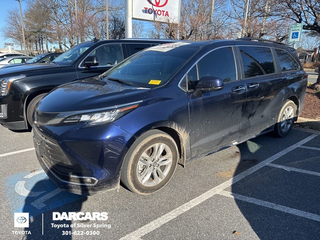 2023 Toyota Sienna XLE