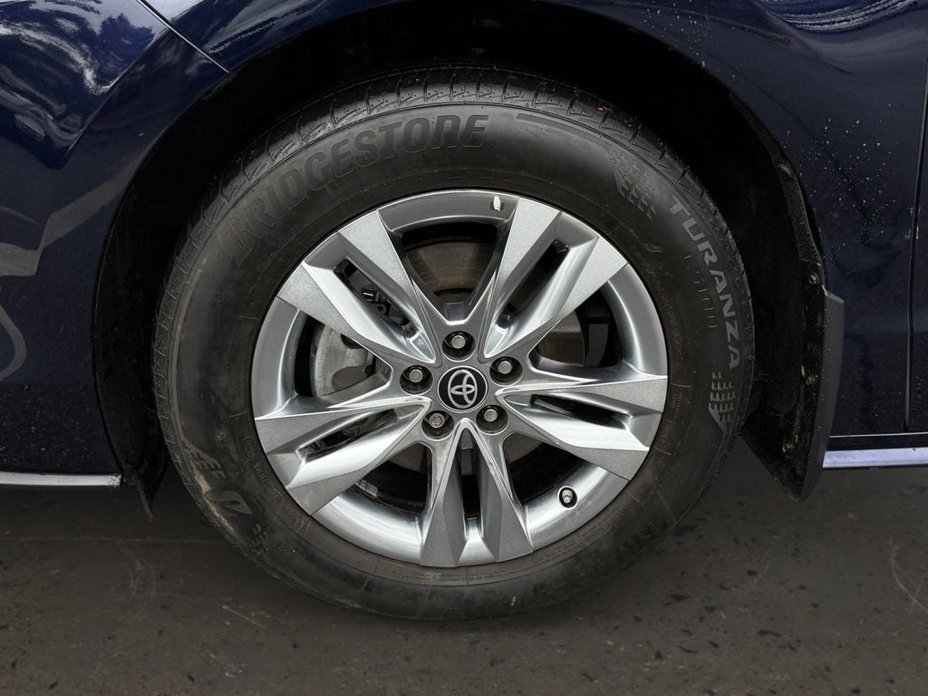 2023 Toyota Sienna XLE 7 Passenger