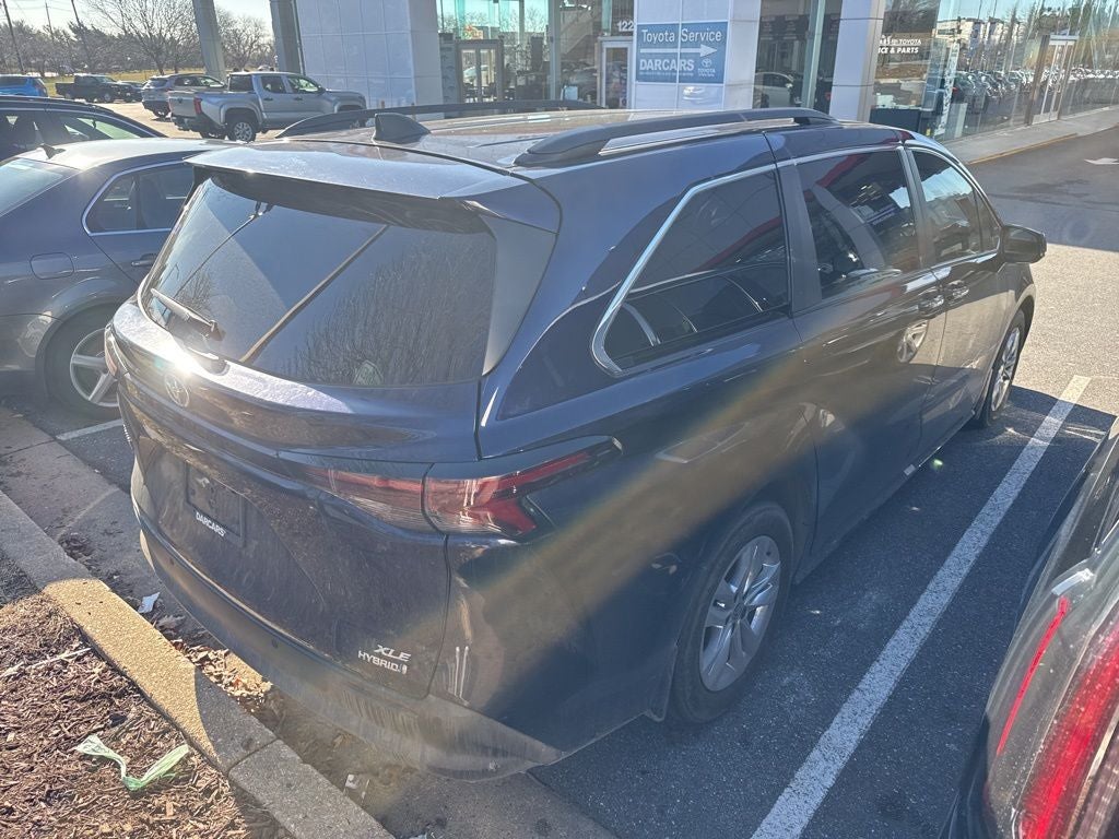 2023 Toyota Sienna XLE