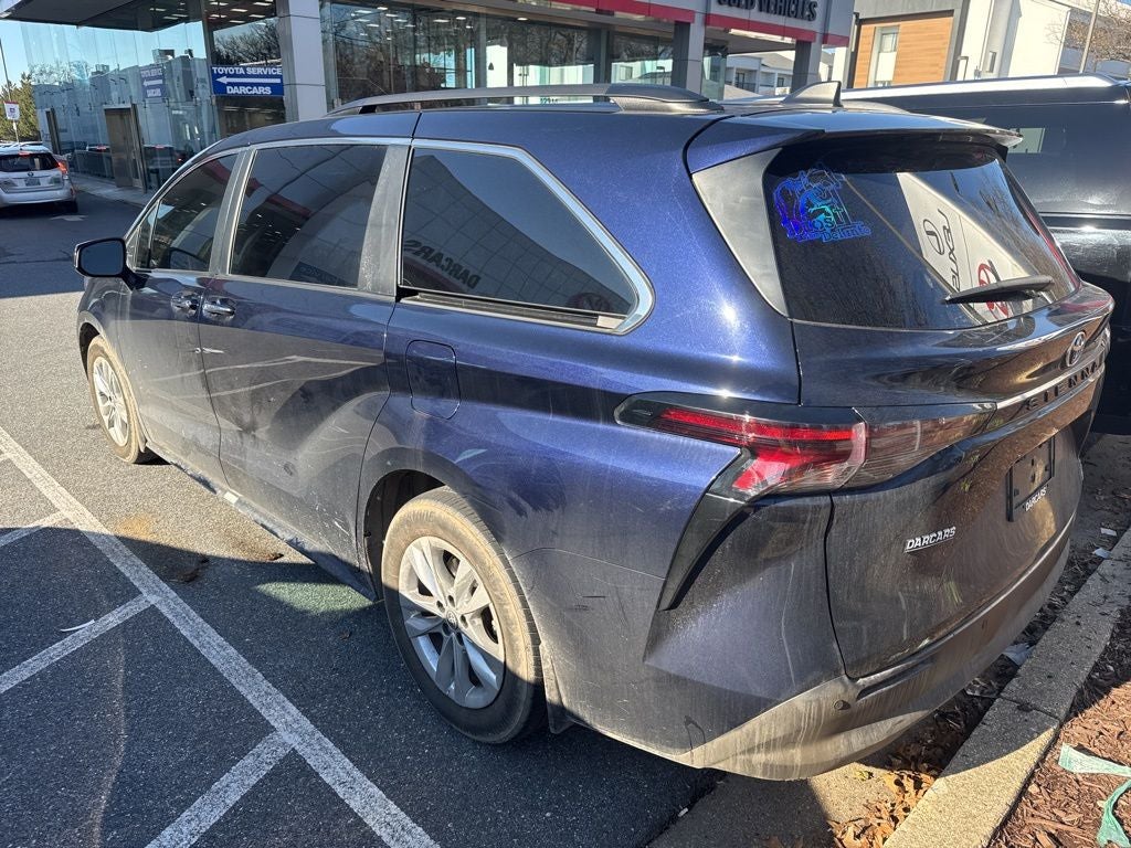 2023 Toyota Sienna XLE