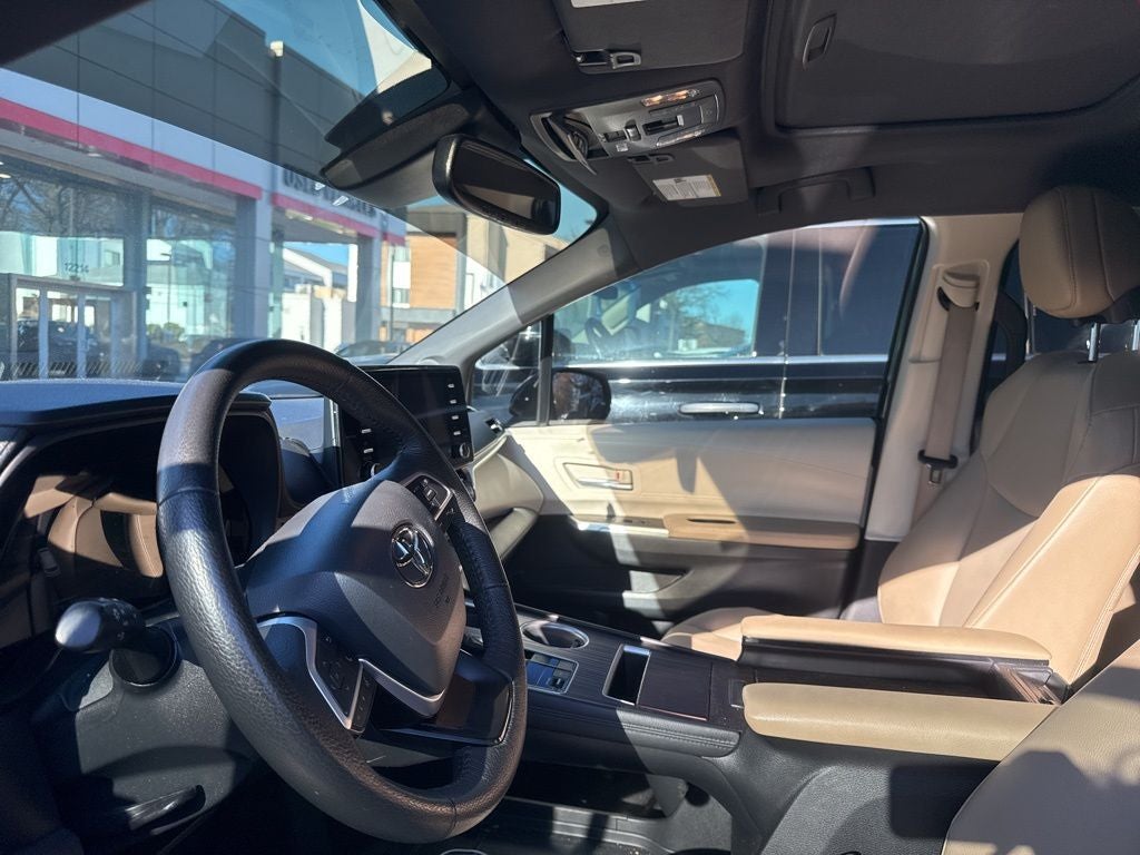 2023 Toyota Sienna XLE