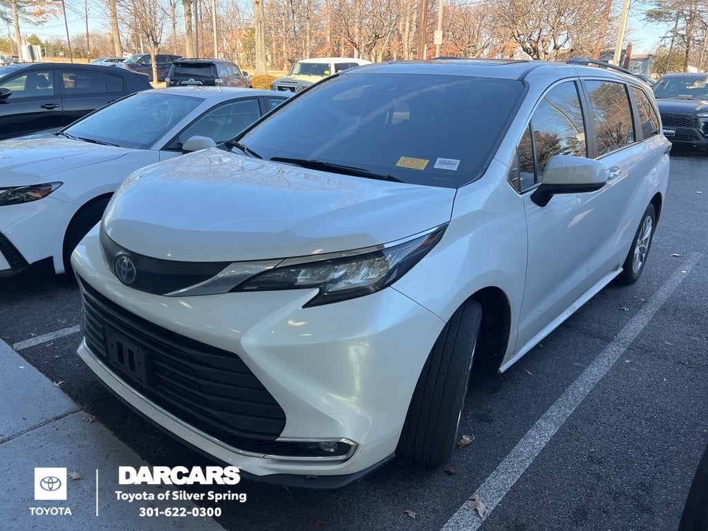 2023 Toyota Sienna XLE