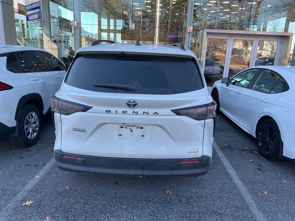 2023 Toyota Sienna XLE