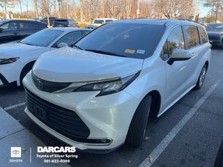 2023 Toyota Sienna XLE