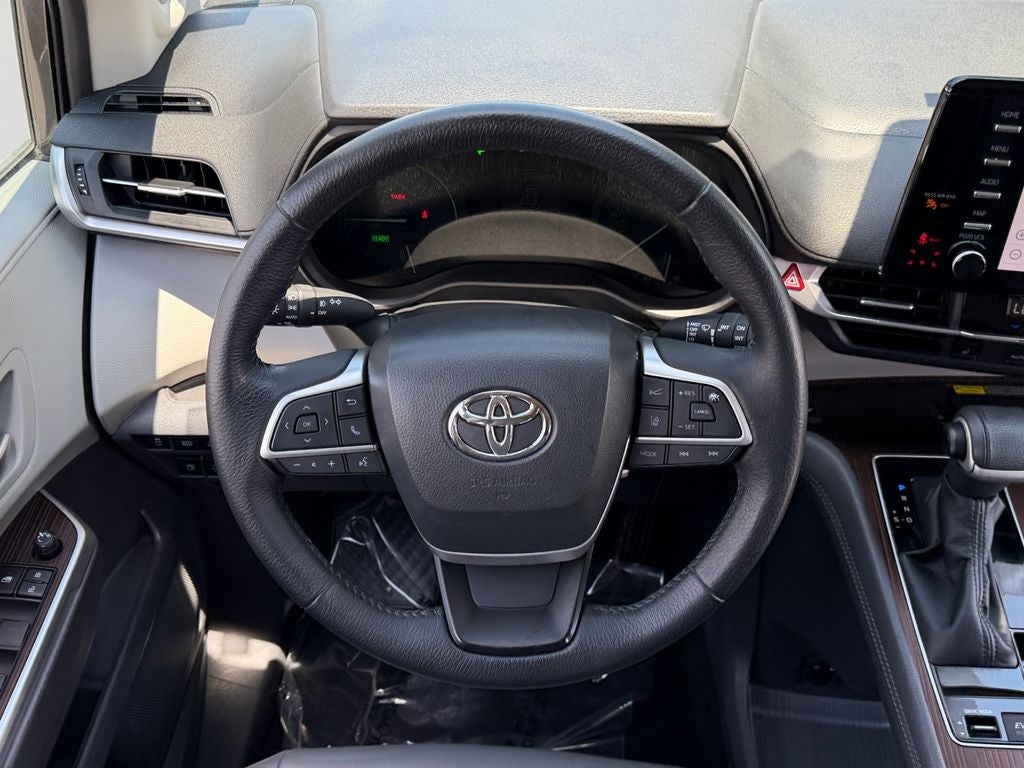2022 Toyota Sienna XLE 7 Passenger