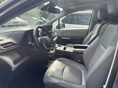 2022 Toyota Sienna XLE 7 Passenger