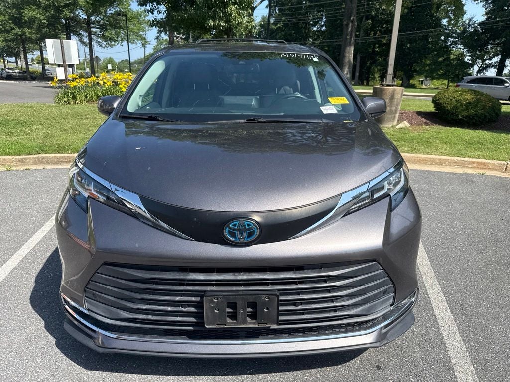2021 Toyota Sienna XLE 7 Passenger