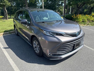 2021 Toyota Sienna XLE 7 Passenger