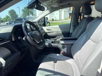2021 Toyota Sienna XLE 7 Passenger