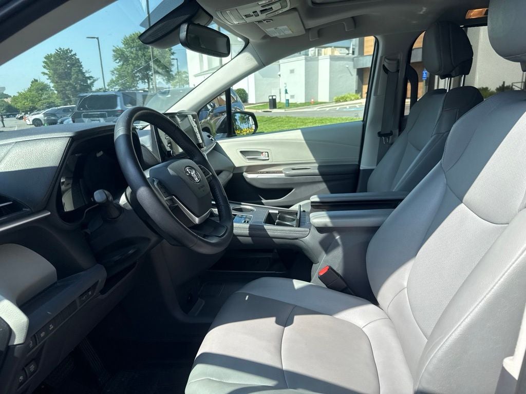 2021 Toyota Sienna XLE 7 Passenger