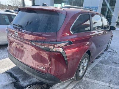 2024 Toyota Sienna XLE 7 Passenger