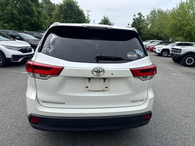 2018 Toyota Highlander XLE Super Clean!