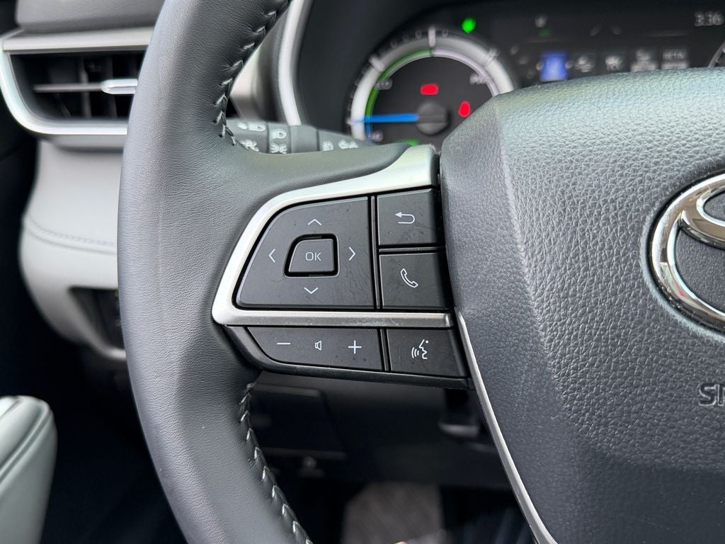 2025 Toyota Highlander Hybrid XLE