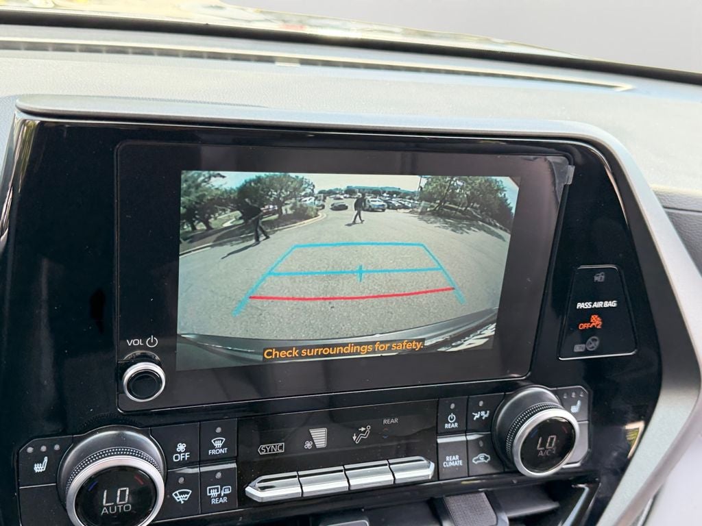 2025 Toyota Highlander Hybrid XLE