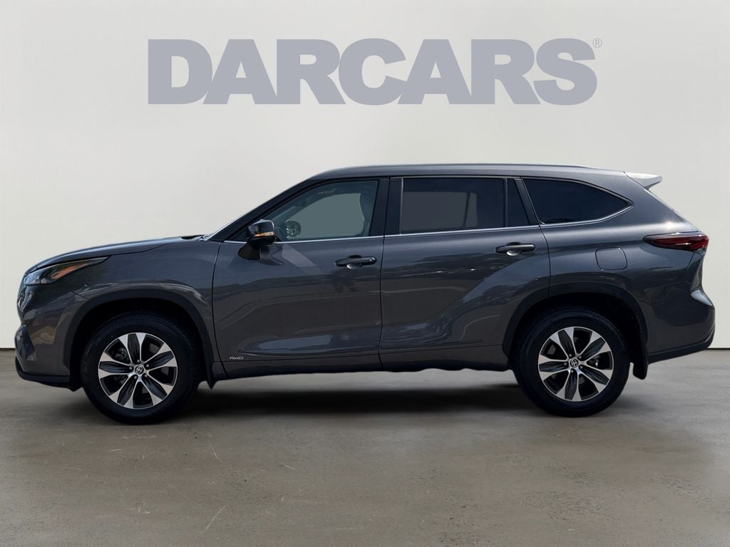 2025 Toyota Highlander Hybrid XLE