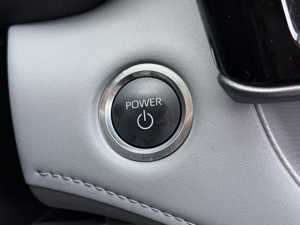 2025 Toyota Highlander Hybrid XLE